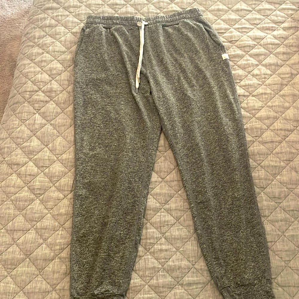 Vuori Women’ jogger pant